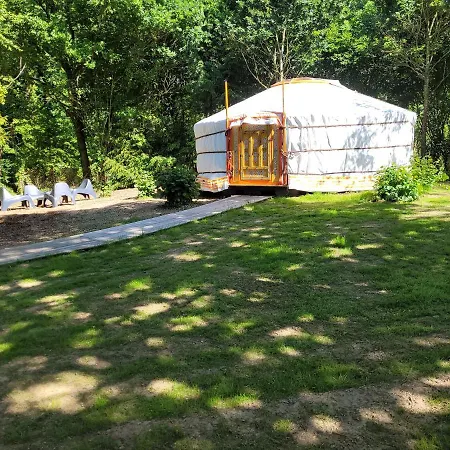 Clos Des Monts Luxury tent Saint-Martin-des-Besaces