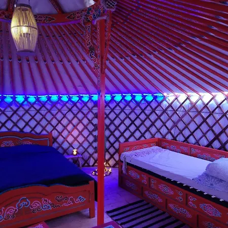 Luxury tent Clos Des Monts *