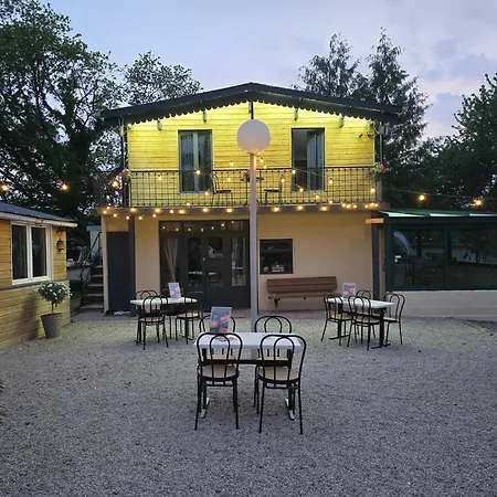 Clos Des Monts Luxury tent Saint-Martin-des-Besaces